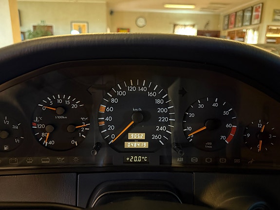 Mercedes-Benz S500 25 of 30