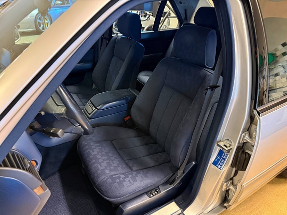 Mercedes-Benz S500 15 of 30