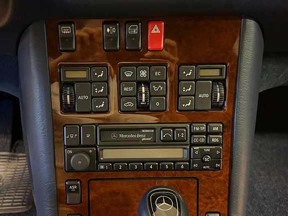 Mercedes-Benz S500 23 of 30