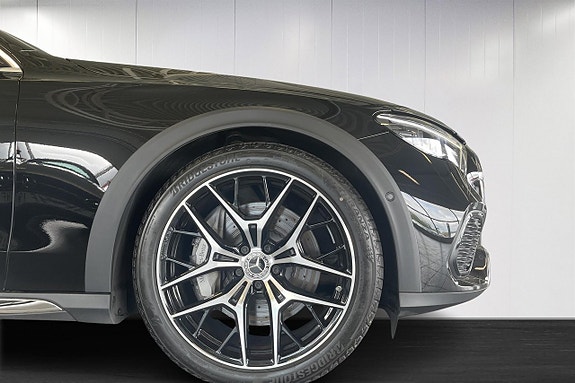 Mercedes-Benz E300 de 6 of 20