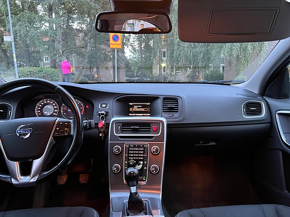 Volvo S60 10 of 13