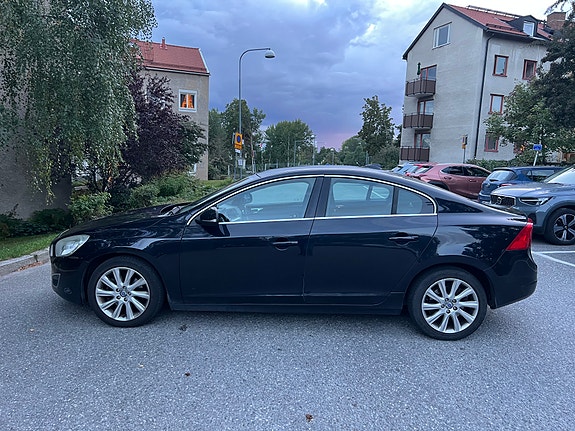 Volvo S60 3 of 13