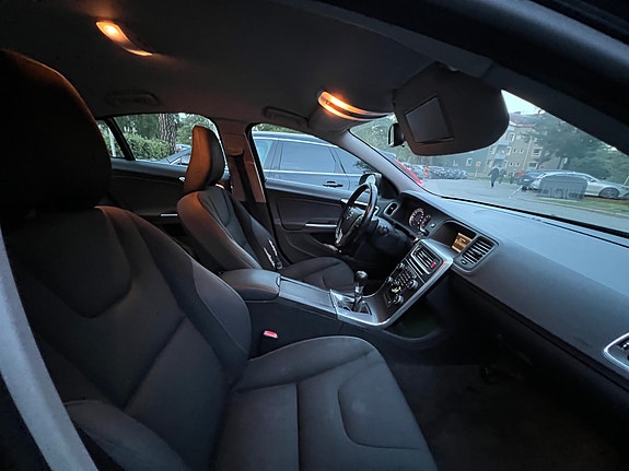 Volvo S60 13 of 13