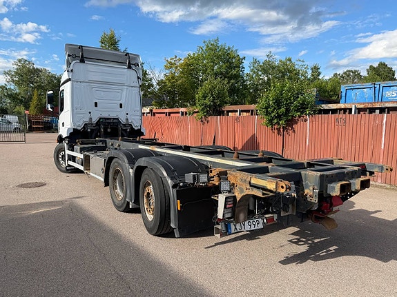 Mercedes-Benz Actros container chassi 3 of 12