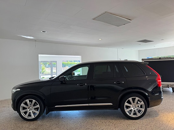 Volvo XC90 5 of 8