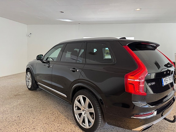 Volvo XC90 4 of 8