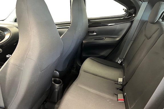 Toyota Aygo X 13 of 21