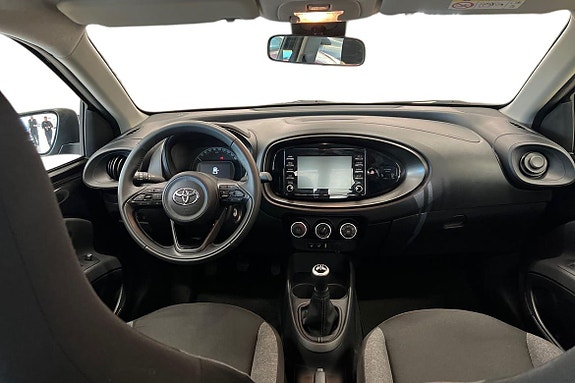 Toyota Aygo X 10 of 21