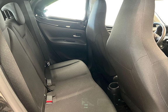 Toyota Aygo X 8 of 21