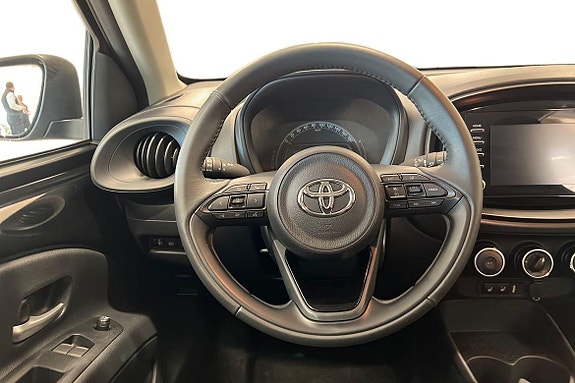 Toyota Aygo X 11 of 21