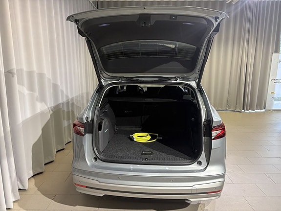 Skoda Enyaq 16 of 19