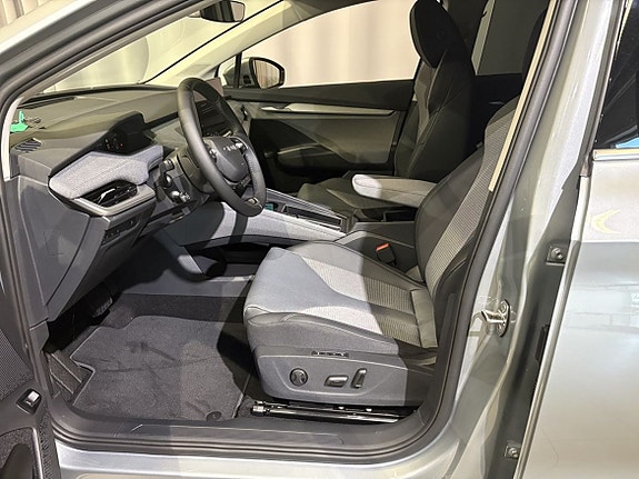 Skoda Enyaq 5 of 19