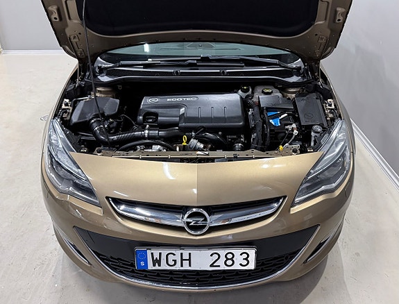 Opel Astra 14 of 15