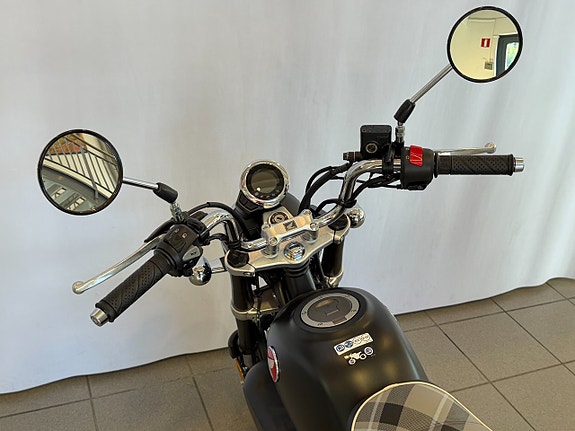 Honda Monkey Bike MSZ125 8 of 10