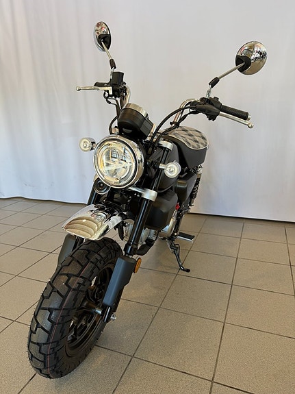 Honda Monkey Bike MSZ125 7 of 10