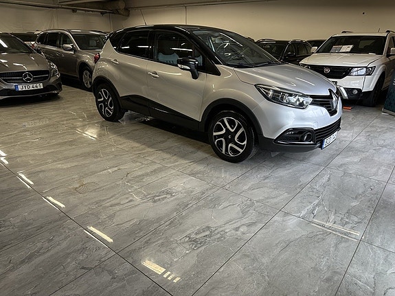 Renault Captur 2 of 22