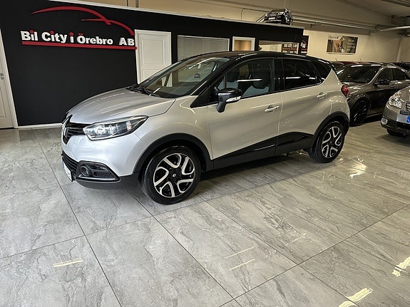 Renault Captur 3 of 22