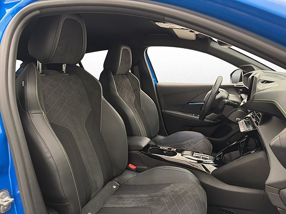Peugeot e-208 23 of 30