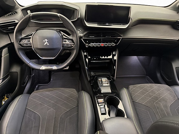 Peugeot e-208 13 of 30