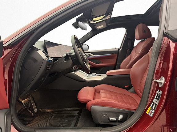 BMW i4 14 of 30