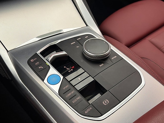 BMW i4 29 of 30