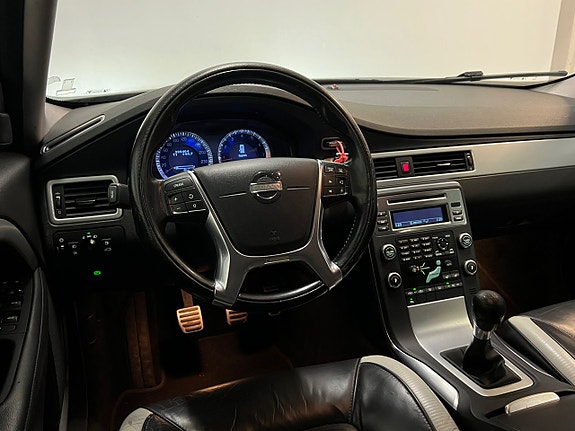 Volvo V70 14 of 23