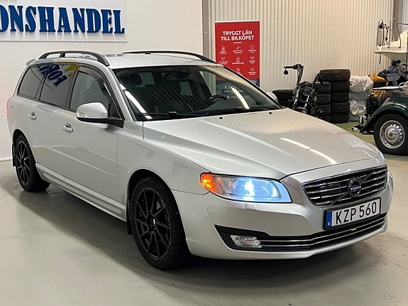 Volvo V70 4 of 23