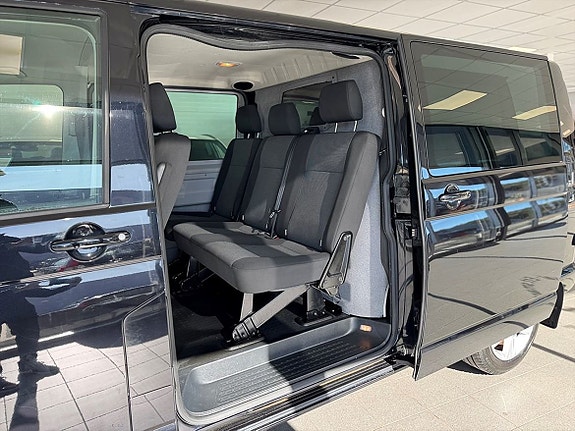 Volkswagen Transporter 13 of 20