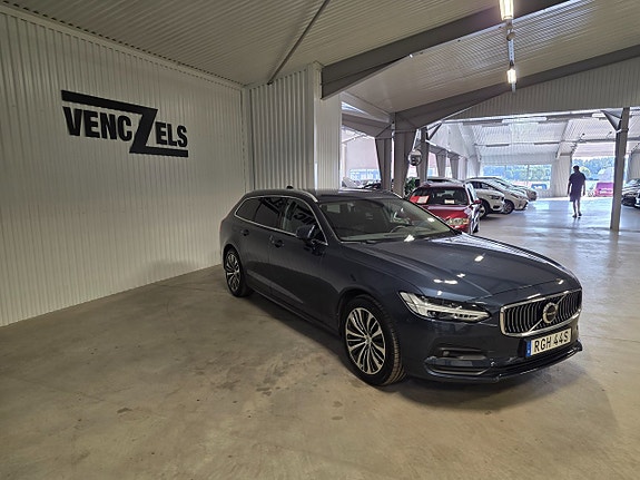 Volvo V90 2 of 9