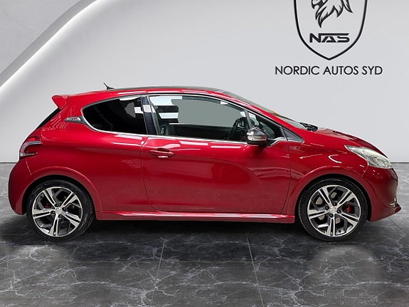 Peugeot 208 7 of 21