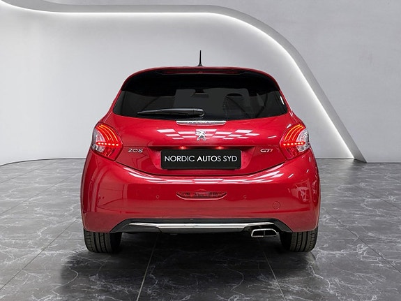 Peugeot 208 5 of 21