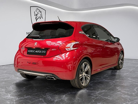 Peugeot 208 6 of 21