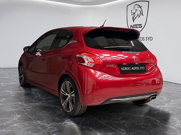 Peugeot 208 4 of 21