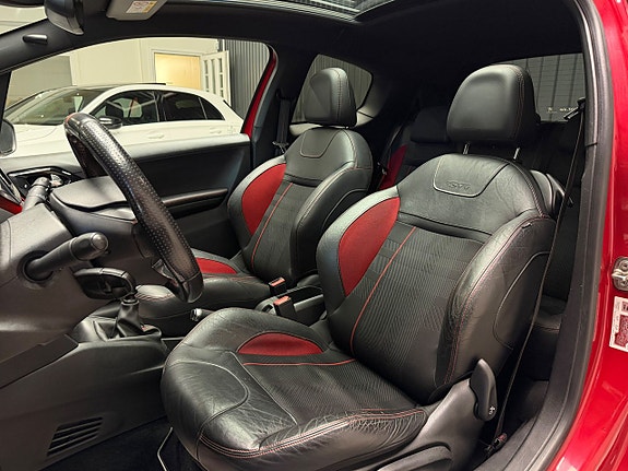 Peugeot 208 12 of 21