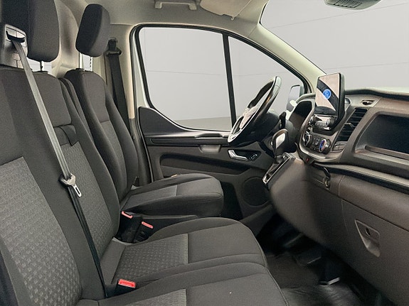 Ford Transit Custom 26 of 30