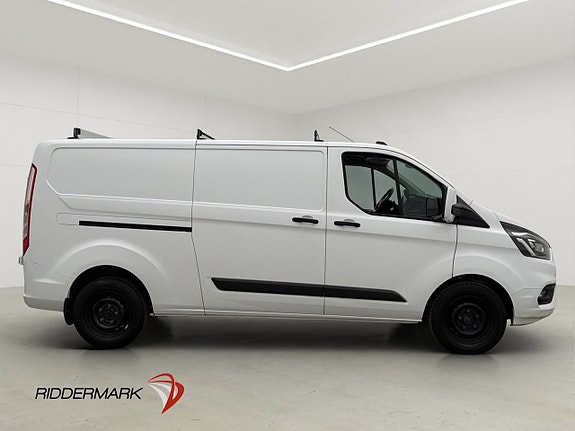 Ford Transit Custom 2 of 30