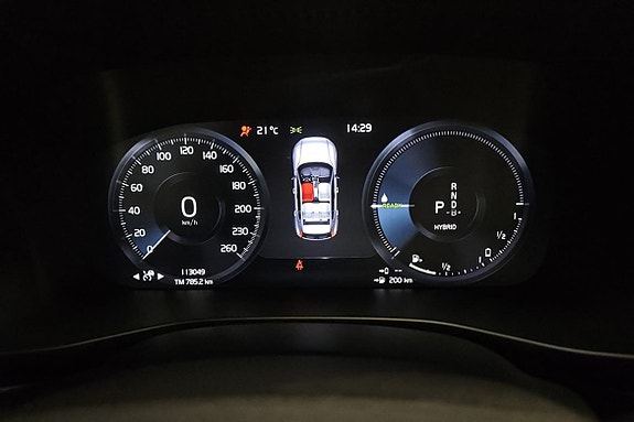 Volvo XC40 11 of 12