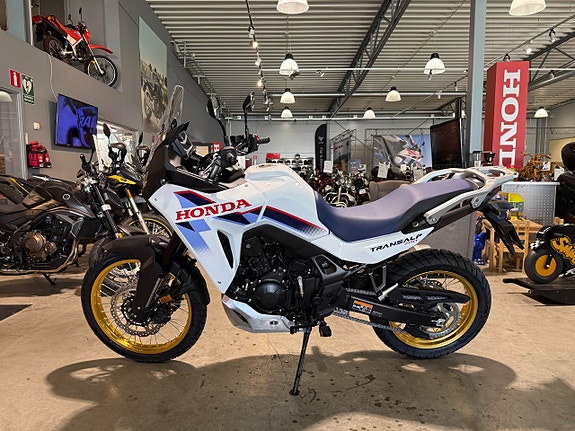 Honda XL750C Transalp E-Clutch 5 of 13
