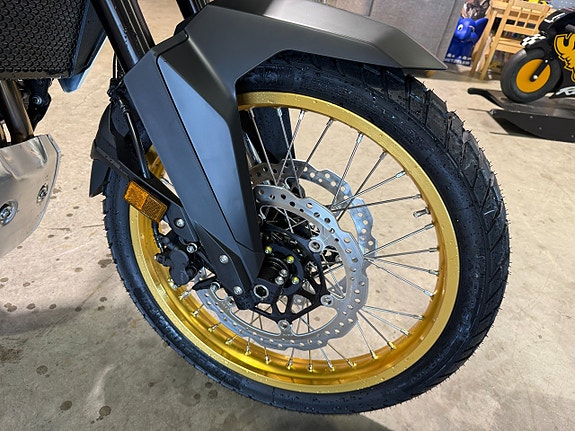 Honda XL750C Transalp E-Clutch 7 of 13