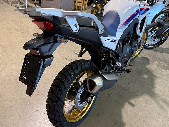 Honda XL750C Transalp E-Clutch 12 of 13
