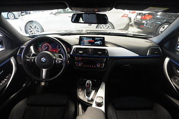 BMW 320d 14 of 27