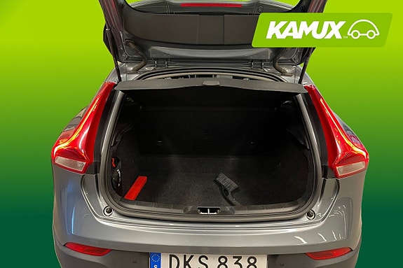 Volvo V40 14 of 20