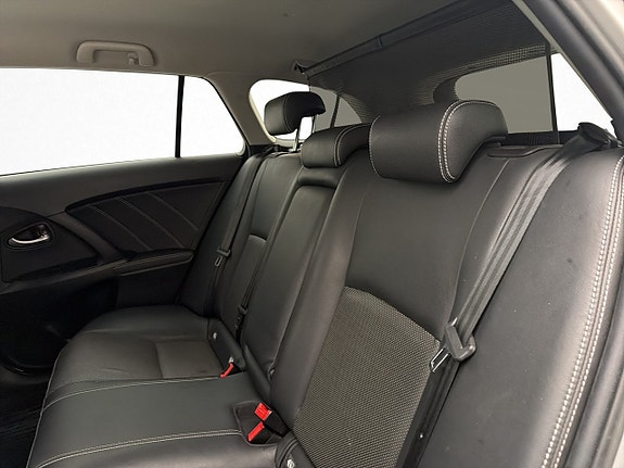 Toyota Avensis 16 of 30