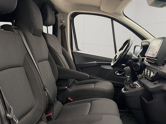 Renault Trafic 27 of 30