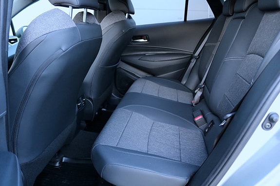 Toyota Corolla 19 of 27