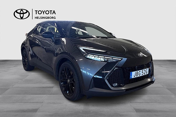 Toyota C-HR 3 of 11