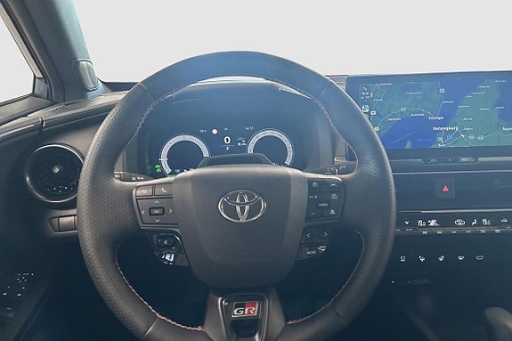 Toyota C-HR 9 of 11