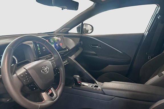 Toyota C-HR 8 of 11