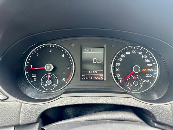 Volkswagen Sharan 12 of 16