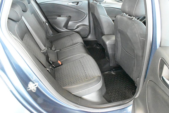Opel Astra 12 of 23